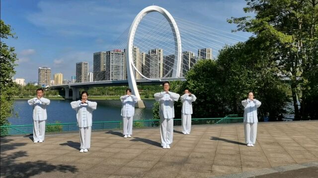 柳州市城市绿化维护管理处工会代表队八法五步组