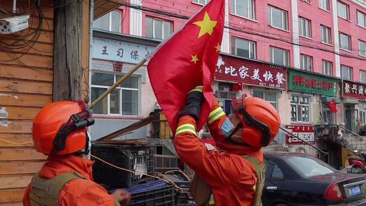 学雷锋,树新风,—,弘扬雷锋精神作者:库都尔大队张东华