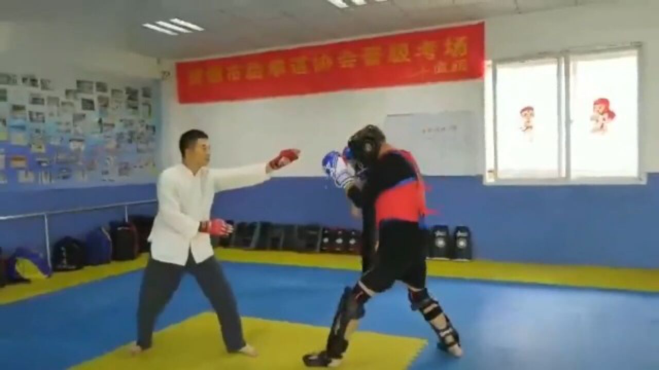 为传统武术正名 各路传武大师站上擂台对战现代搏击传武VS搏击