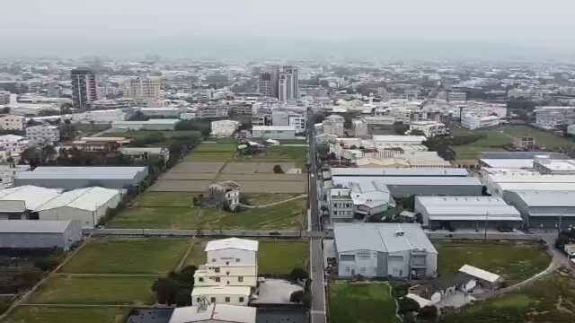 义丰祥实业主要生产芝麻油、菜籽油、玉米油、茶籽油、酿造酱油、食醋、鸡精、味精等系列食用油和调味品