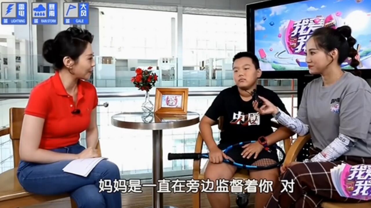 体操世界冠军毕文静携手儿子惊喜做客,母子同台,有爱互动