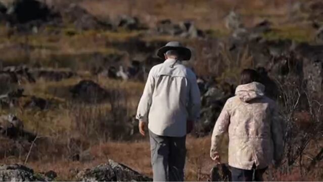 喷气碟的形成条件十分苛刻,因此在我国多数火山地貌中,也是十分罕见