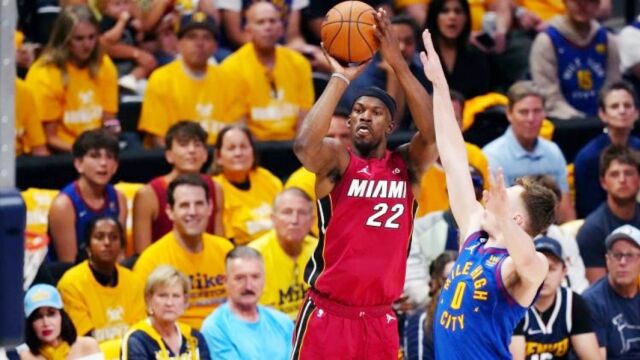 全场梦游！巴特勒仅13分 创个人今年季后赛单场新低，斯特鲁斯三分9中0 与库里并列总决赛单场第二差