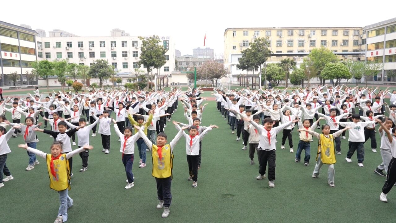 @河南小学生 李商隐喊你来做课间操