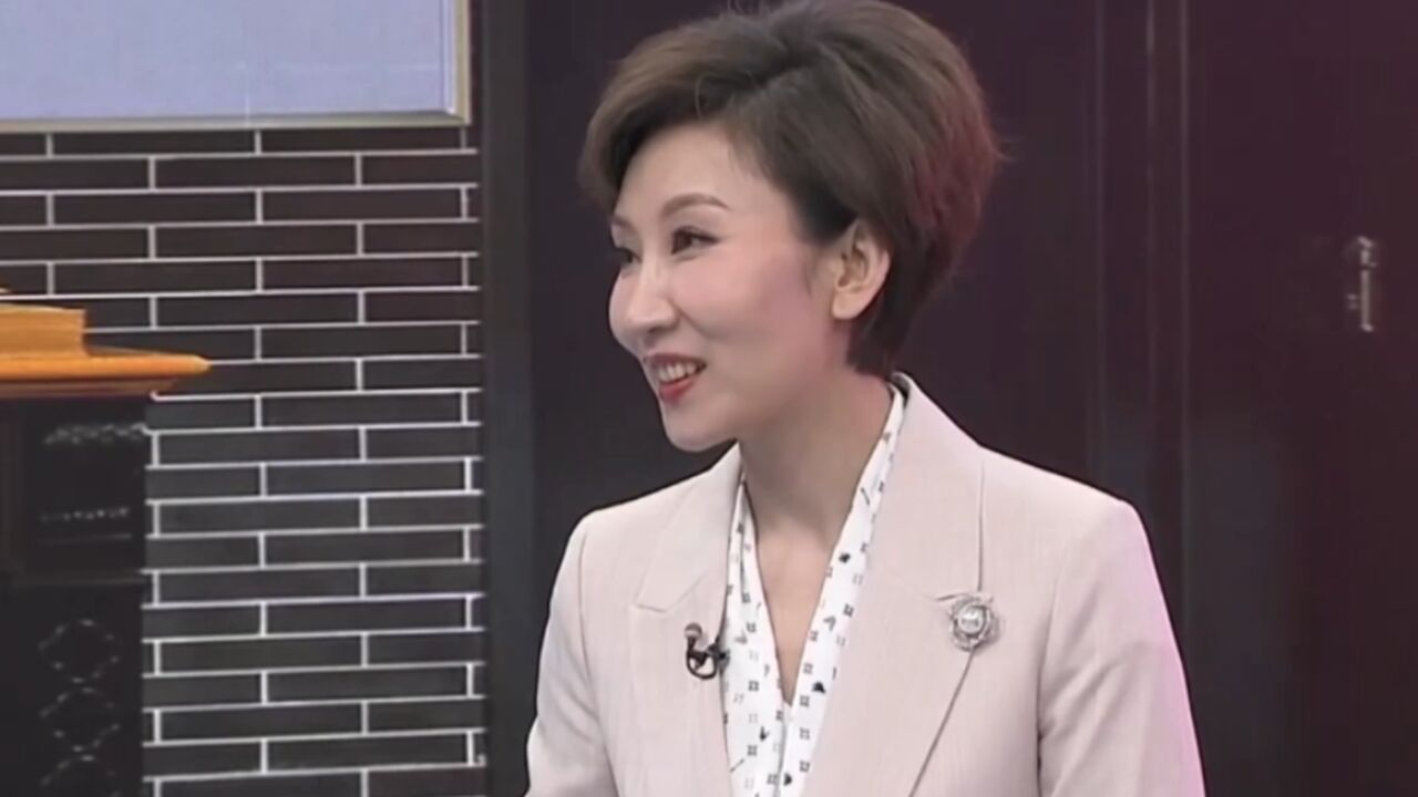 专家推荐居家运动,不仅十分简单,还能有效缓解颈腰痛