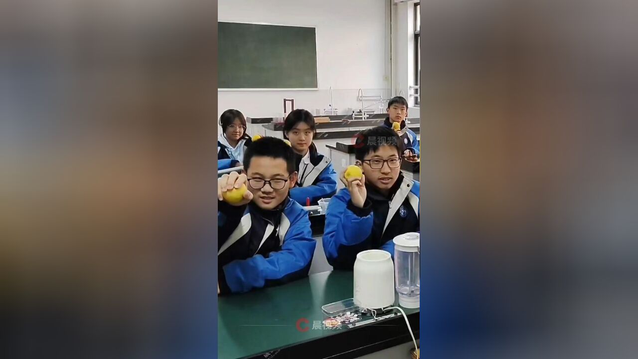 学生自制护手霜,父母跨年收孝心