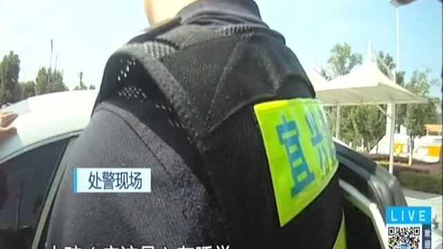 母子网约车上昏睡不醒 警民接力救助