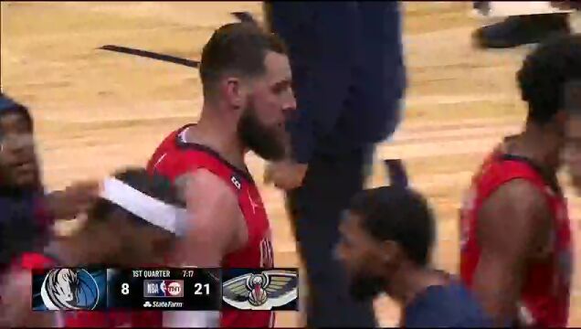  NBA常规赛：独行侠vs鹈鹕第1节英文原声回放