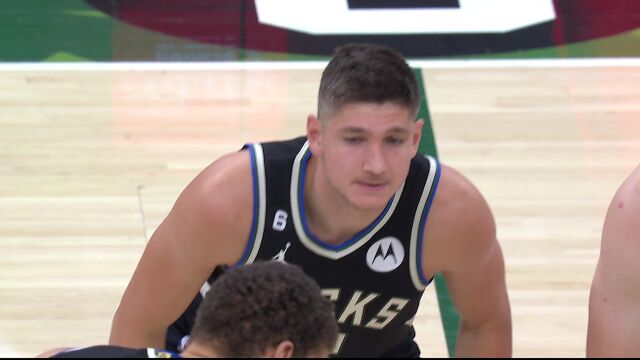 骑士vs雄鹿精华回放 字母哥38+9雄鹿逆转擒骑士