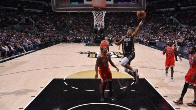 公牛124-129马刺 德罗赞里程悲约翰逊砍下33分