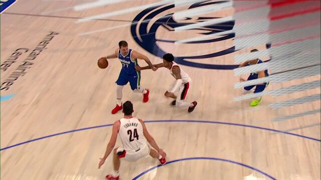 NBA常规赛：开拓者vs独行侠第3节英文原声回放