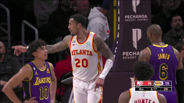 气势如虹飞天遁地 特雷杨连线科林斯空接劈扣
