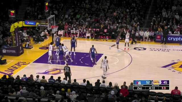 恩比德给我当背景板！布莱恩特飞天遁地双手补扣