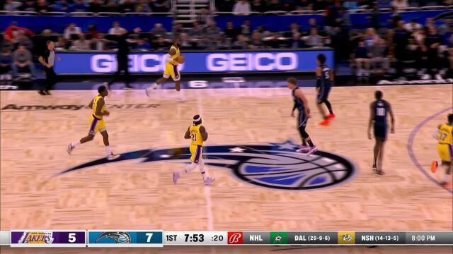 命中率瞬间高达50% 贝弗利三分连珠炮连取9分