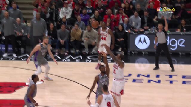 国王117-114公牛 德罗赞33分福克斯32分献0.7秒准绝杀逆转取胜