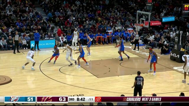 眼疾手快完成抢断 艾伦骤起发难篮下建功