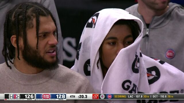 NBA常规赛：快船vs活塞第4节中文解说回放