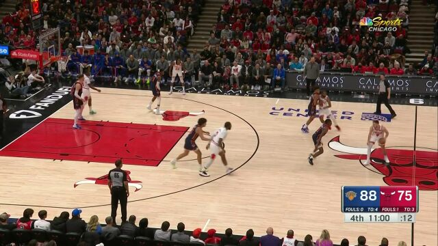 NBA常规赛：尼克斯vs公牛第4节 英文解说回放