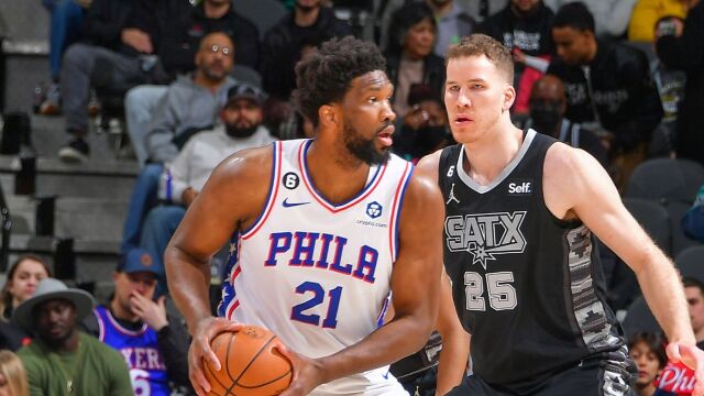NBA·76人137-125马刺
