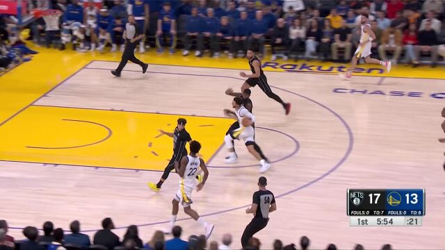 格林小腚一撅命中压哨三分 库里抢断反击一骑绝尘