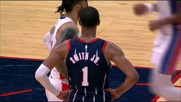 NBA常规赛：活塞vs火箭第2节英文原声回放