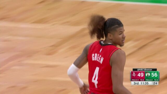 里突外投缩小分差 杰伦格林接连砍下5分稳住局势