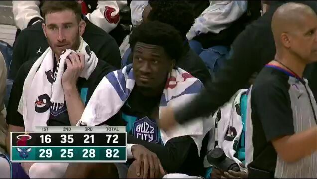 NBA常规赛：热火VS黄蜂第4节英文原声回放