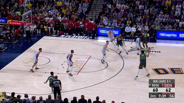 吹起反击号角！唐斯三分线外接球就扔干脆利落