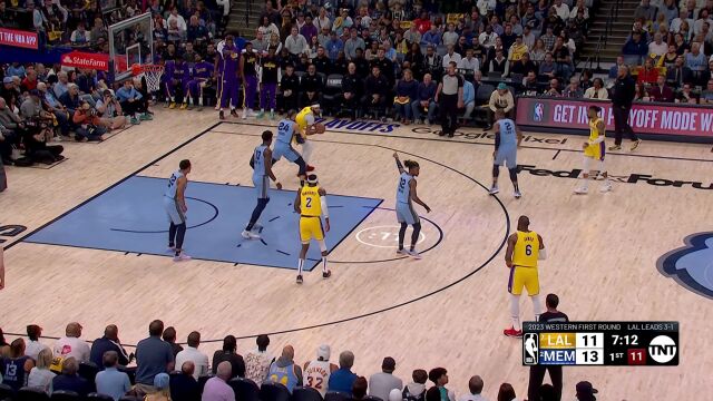 拿出十八般武艺！浓眉翻身后仰跳投稳稳命中