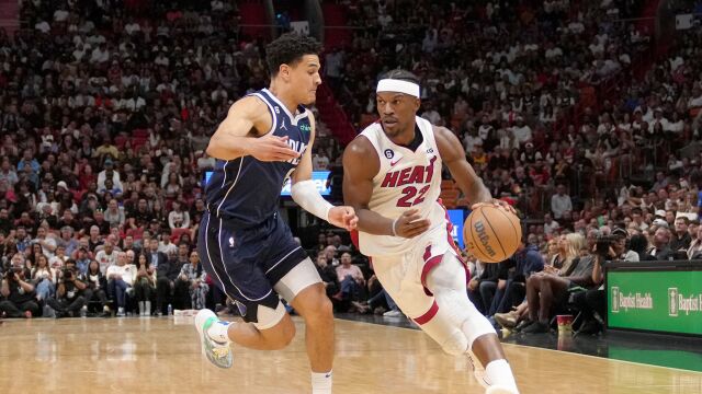 热火vs独行侠五佳球 巴特勒连线泽勒双手暴扣 东契奇脑后传球助飞小哈达威