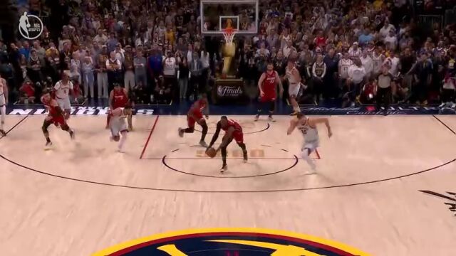 扣响第一枪！阿德巴约抢断约穆连线反击炸筐