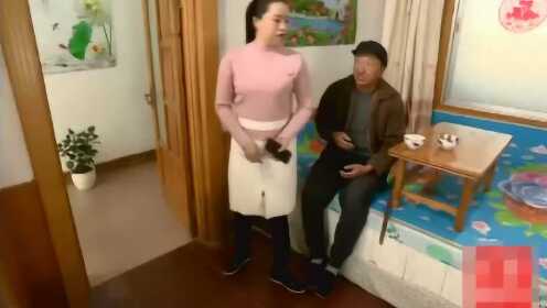 儿媳这样对公公，看不下去了 - 腾讯视频