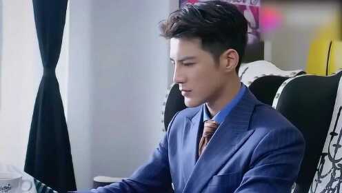 总裁相亲，富家千金以为自己很重要故意迟到，不料总裁让她难堪