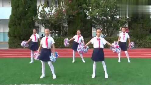 【腾讯视频】 白丝小学生在操场上练舞，舞姿精彩迷人！