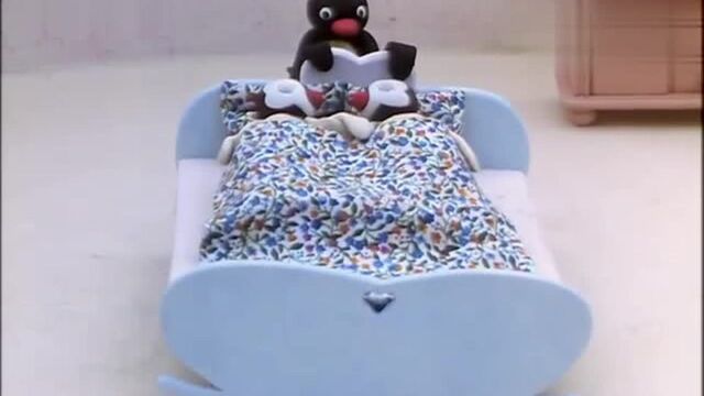 企鹅家族:Pingu和妈妈去串门,妈妈叫他独自照顾双胞胎妹妹