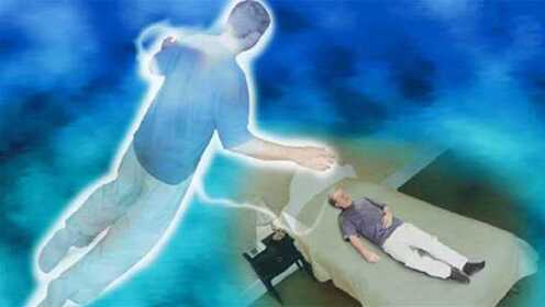 梦见死去的亲人却还活着还给我钱，梦境背后的深层含义与解析