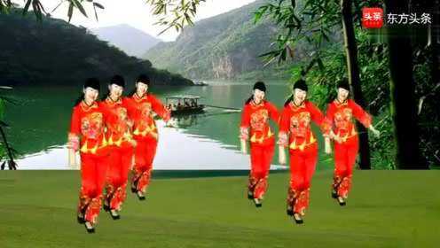 经典情歌对唱广场舞《过河》欢快简单好听好看