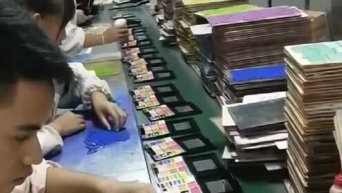 死亡流水线，厕所都不敢去，就怕卡停了线长找我麻烦！ - 腾讯视频