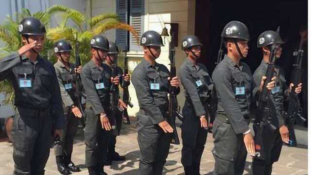 泰国警察反恐演习闹乌龙,投弹险些炸伤队友 网友:你该学习中国