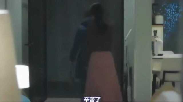 韩剧:金泰熙看着善良的后妈 为李奎炯女儿做出的牺牲 很心疼!