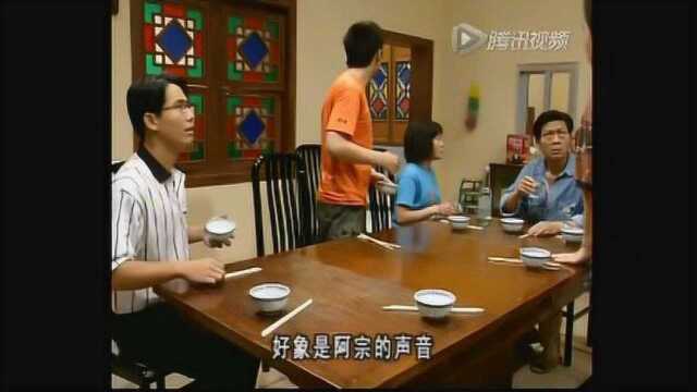 二佬扮演吸毒,演得跟真的白粉仔一样