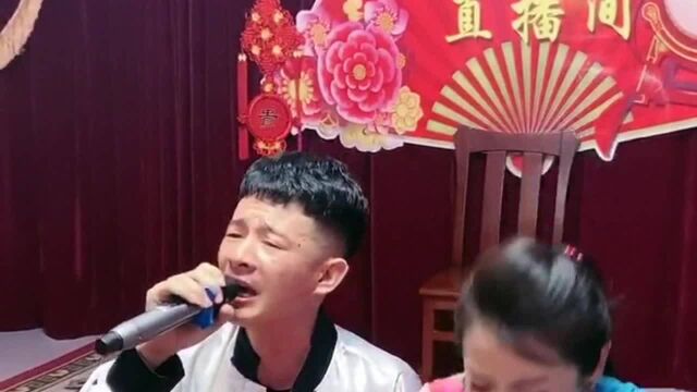 深情演绎;《十跪父重恩》太感人,悲伤的旋律惹人泪目,听哭