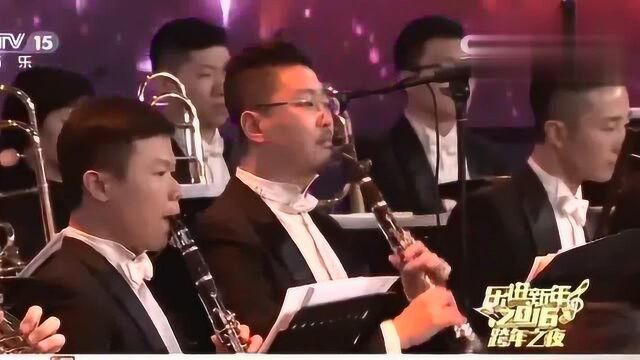 交响乐《红色娘子军组曲》,杭州爱乐乐团演奏,向经典致敬!