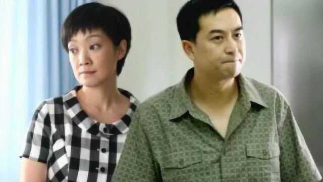 张嘉译的老婆原来是她,长相普通去实力非凡,8岁女儿长得随爸