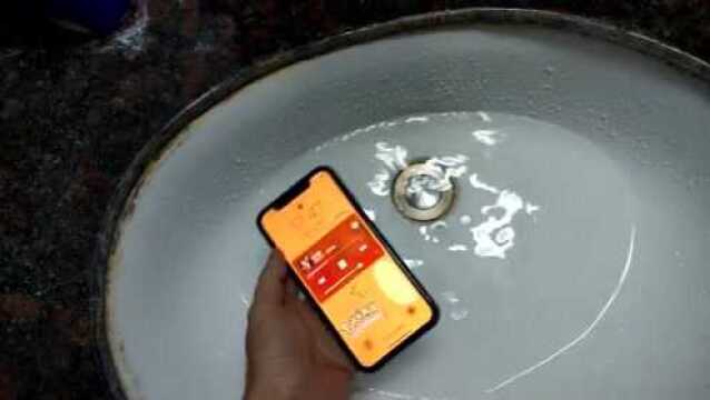 iPhoneXR防水测试,结果猜不到!