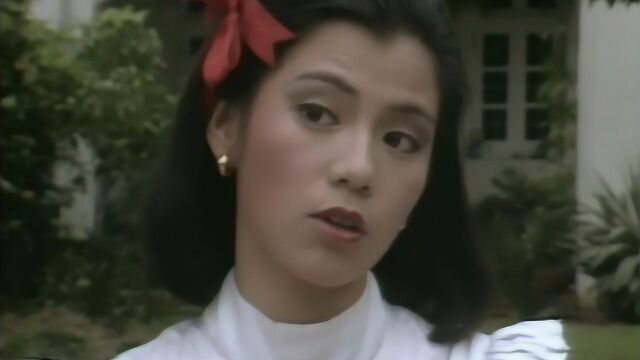 84年的经典老剧,剧里翁美玲像个精灵,这首《世间情》真好听,送给大家