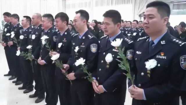 走好!警察黄坤执行任务时突发胸痛不幸离世,敬我们的人民警察