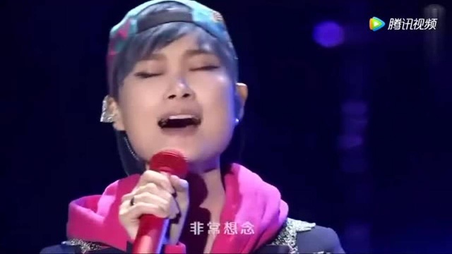 李宇春成都巡回演唱会说话超温柔!《身边》好听