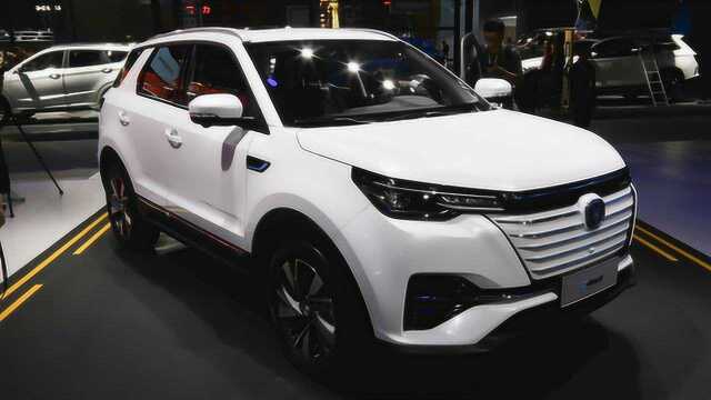 长安全新纯电SUV,轴距2650mm,218马力,续航605KM