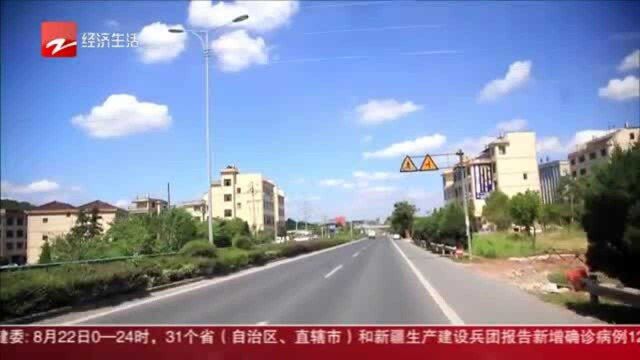 他养护公路37年 一天巡查近百公里